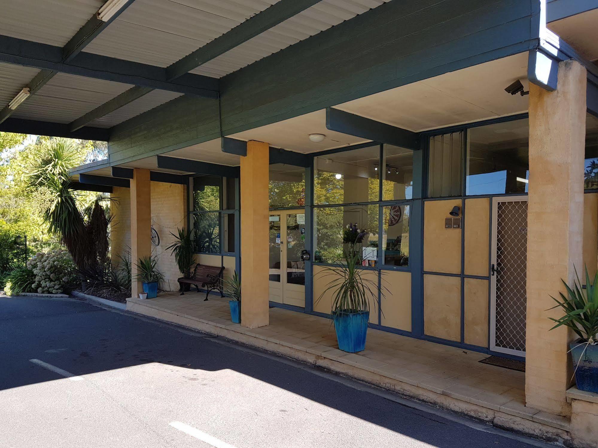 Motel Traralgon Kültér fotó